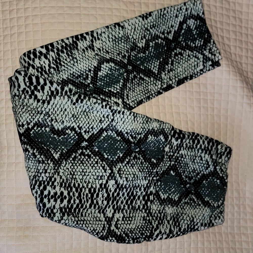 Snake Print Leggings Size O/S